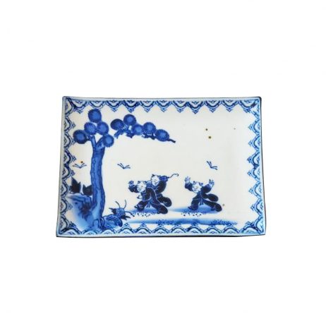 18th Store LCC - Japanese Plate Blue & White Decorated Children Arita Hirado L150693